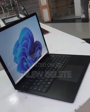 New Laptop Microsoft Surface Laptop 4 16GB Intel Core i7 SSD 512GB