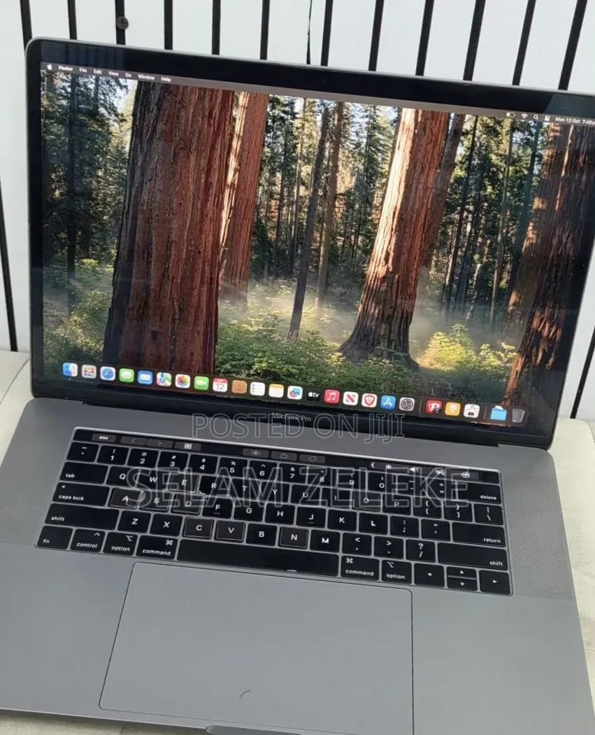 New Laptop Apple MacBook Pro 2019 16GB Intel Core i9 SSD 512GB