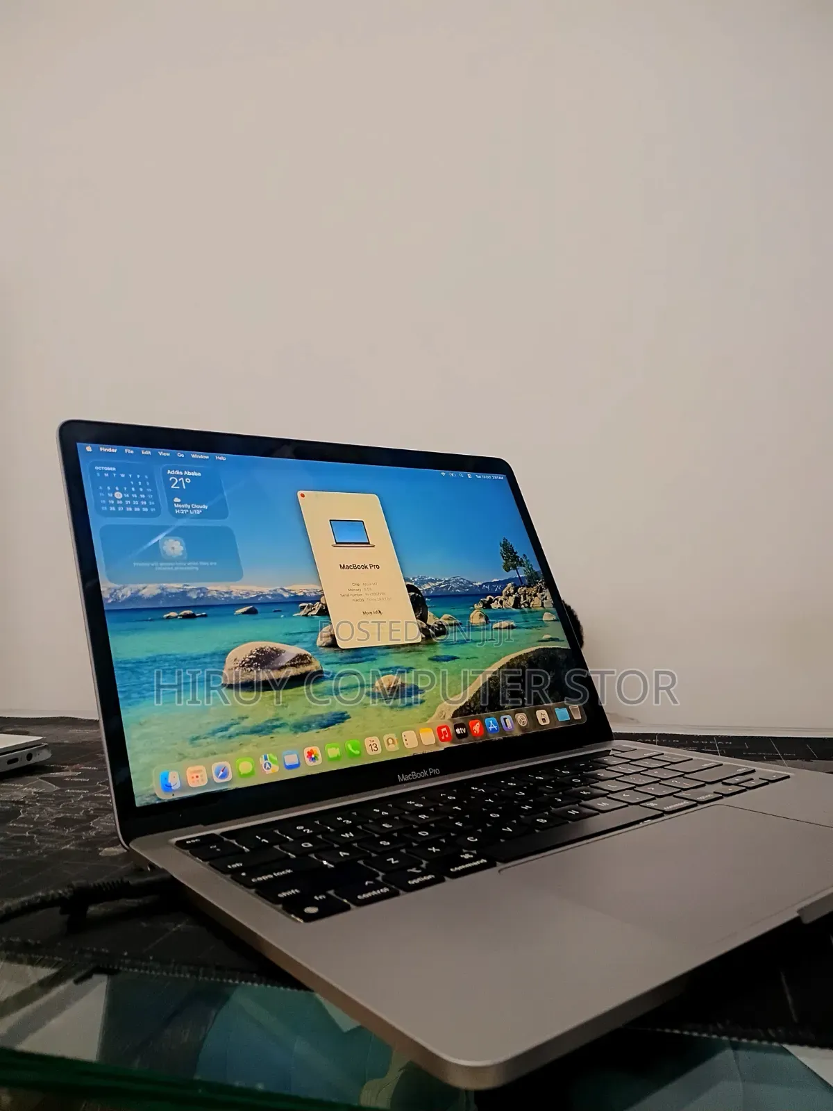 New Laptop Apple MacBook Pro 2022 M2 8GB Apple M2 SSD 512GB