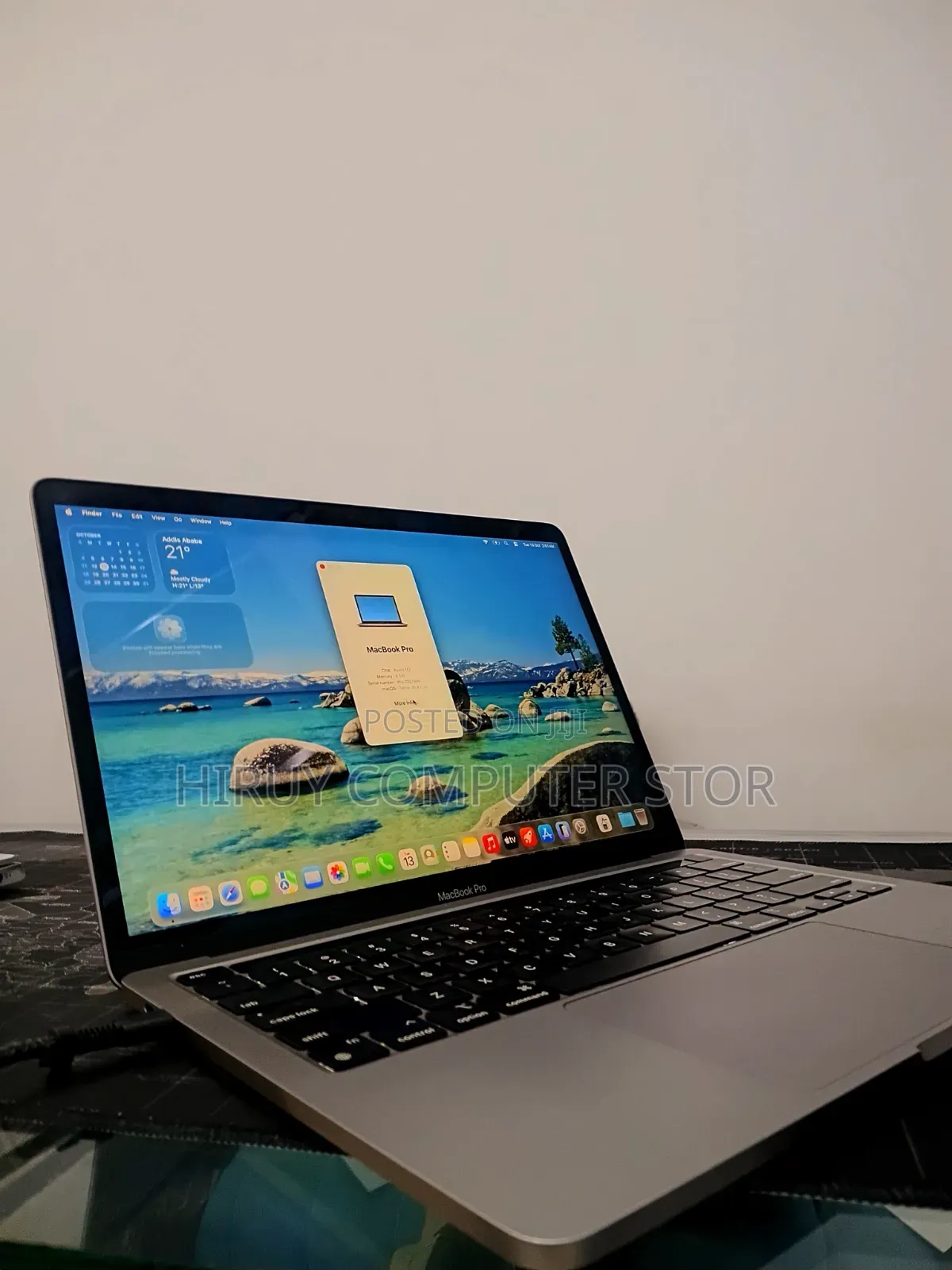 New Laptop Apple MacBook Pro 2022 M2 8GB Apple M2 SSD 512GB