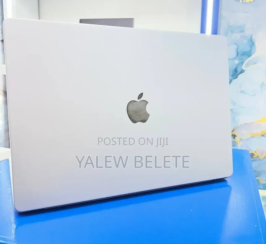 New Laptop Apple MacBook Pro 32GB Apple M1 Max SSD 1T