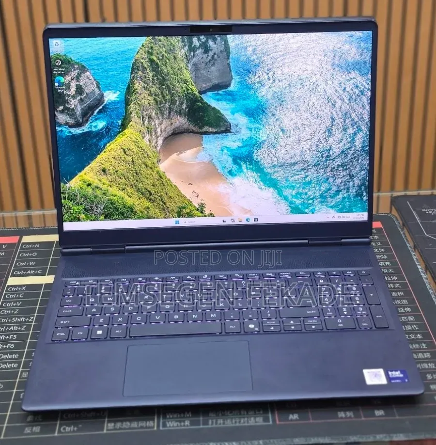 New Laptop Alienware X16 r1 16GB Intel Core Ultra 7 SSD 1T