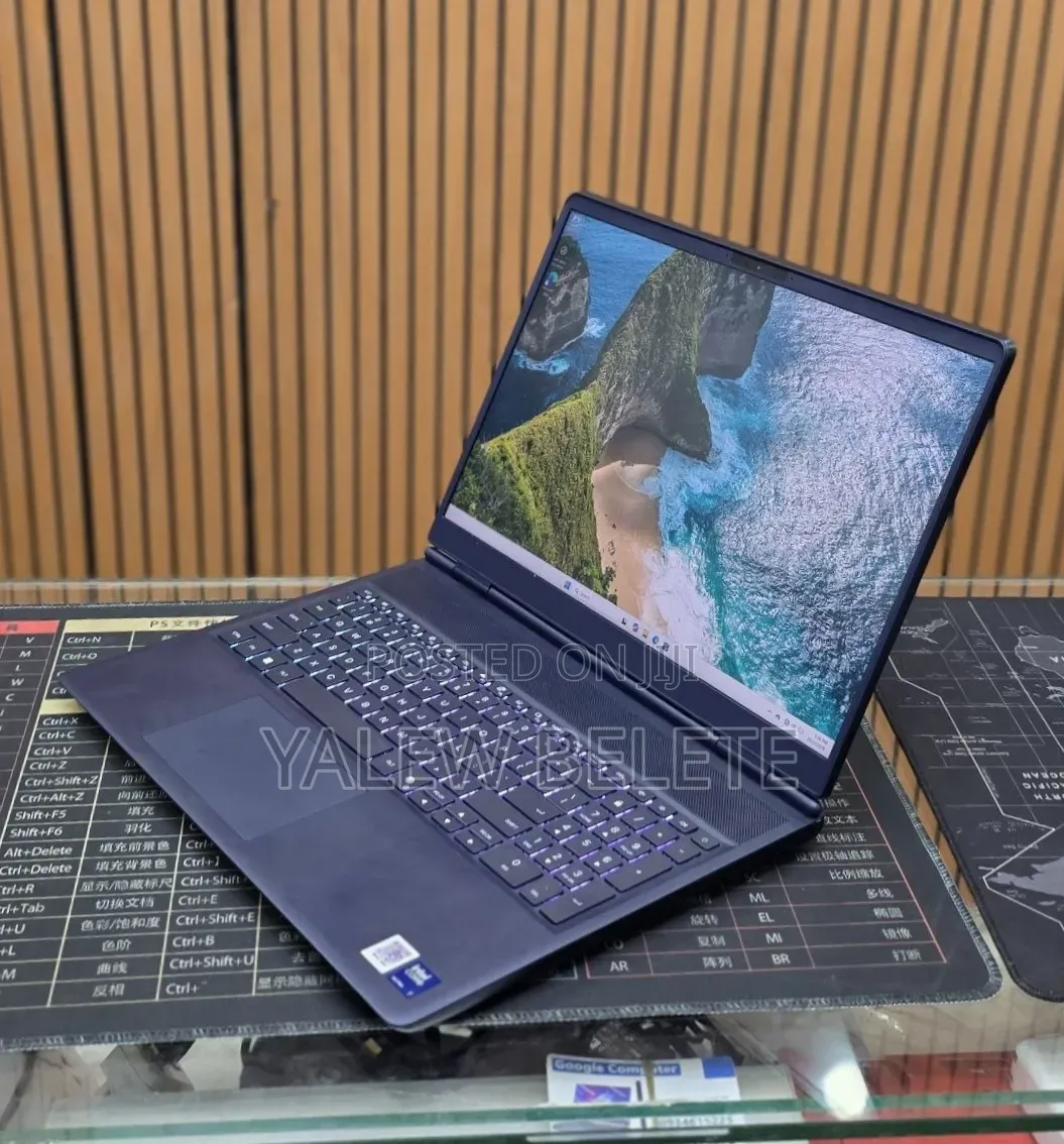 New Laptop Dell Alienware Aurora 16 16GB Intel SSD 1T