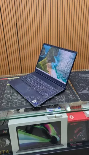 New Laptop Dell Alienware Aurora 16 16GB Intel Core Ultra 7 SSD 1T