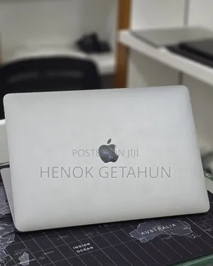 New Laptop Apple MacBook Pro 2020 16GB Apple M1 SSD 512GB
