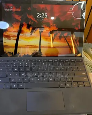 New Laptop Microsoft Surface 16GB Intel Core i7 SSD 512GB