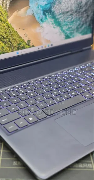New Laptop Dell Alienware Aurora 16 16GB Intel Core Ultra 7 SSD 1T