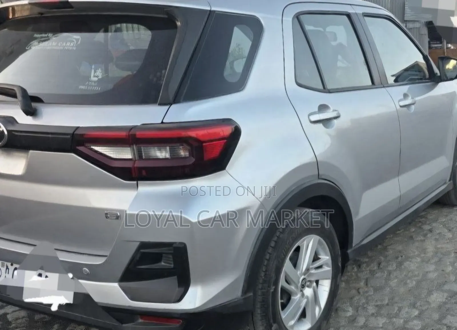 Toyota Raize 2023 Silver