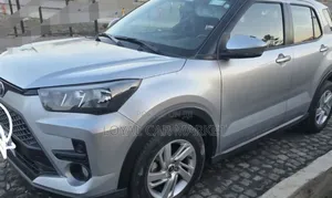 Toyota Raize 2023 Silver