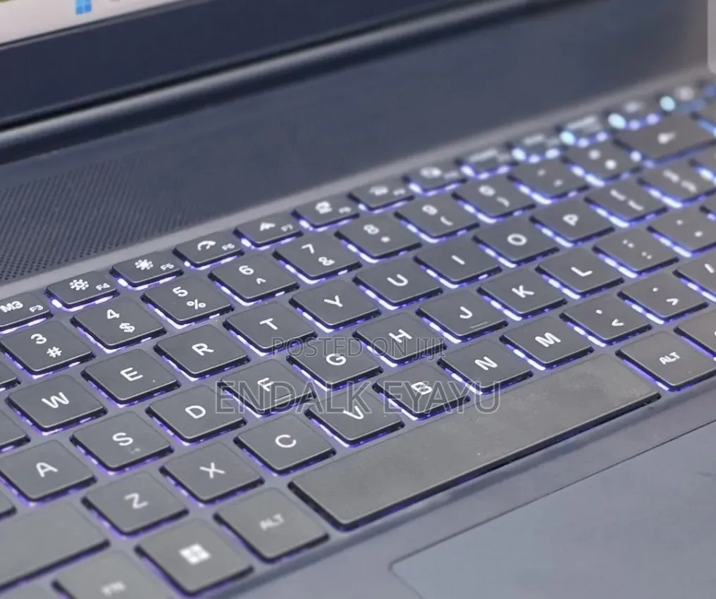 New Laptop Alienware 15 16GB Intel Core Ultra 7 SSD 1T