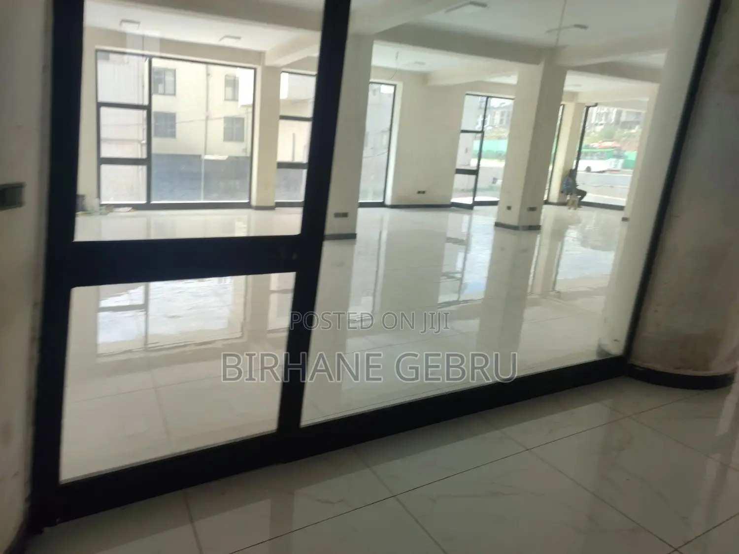 Space Rent for Cafe Show Room Super Mbrket and Other