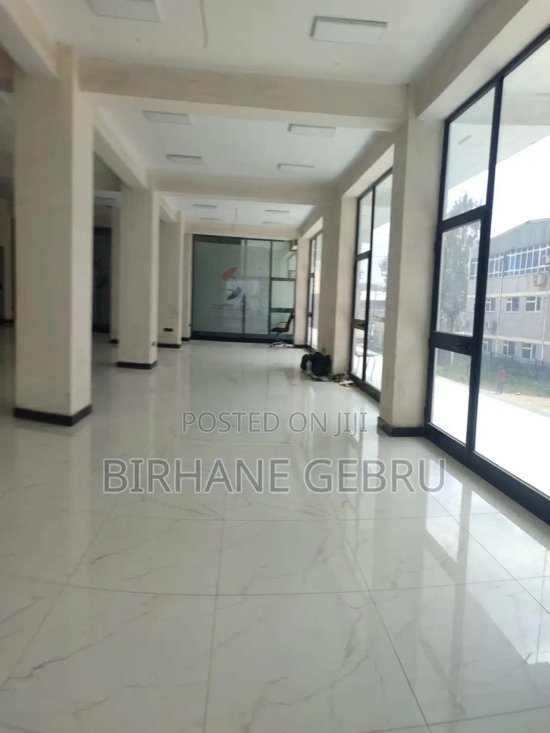 Space Rent for Cafe Show Room Super Mbrket and Other