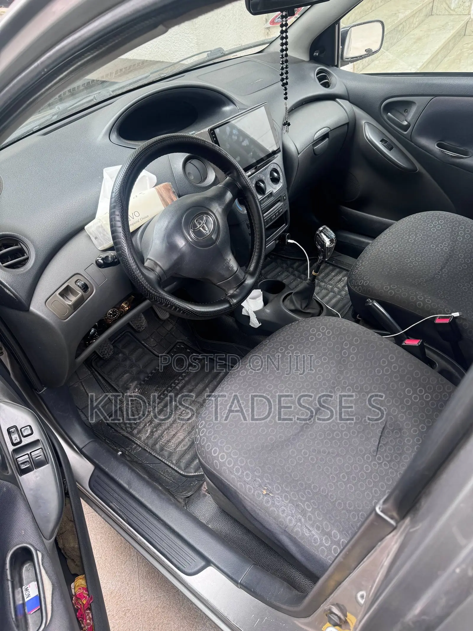 Toyota Yaris 2004 Gray