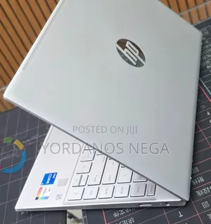 New Laptop HP Pavilion 13 8GB Intel Core i5 SSD 512GB