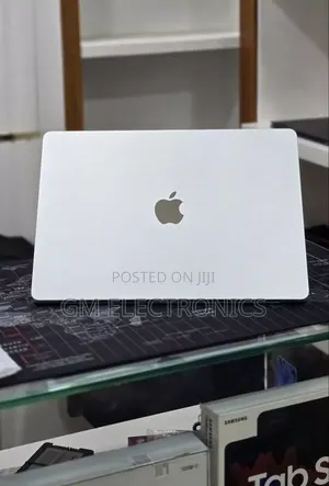 New Laptop Apple MacBook Air 2026 M5 16GB Apple M5 Max SSD 512GB