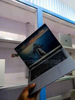 New Laptop Dell Latitude 7450 16GB Intel Core Ultra 7 SSD 512GB