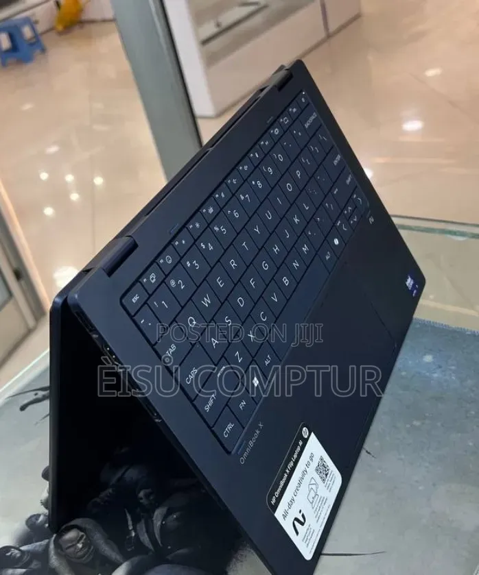 New Laptop HP OmniBook X Flip 14" 16GB Intel Core Ultra 7 SSD 1T