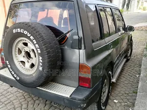 Suzuki e Vitara 2025 Gray