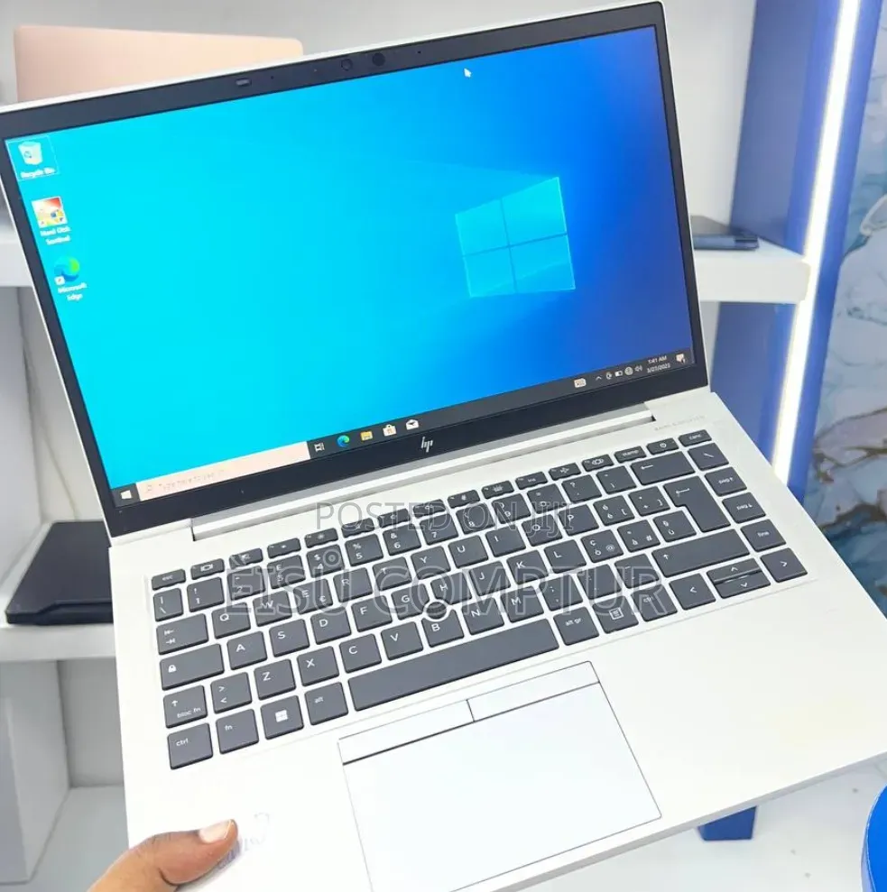 New Laptop HP EliteBook 845 G8 16GB AMD Ryzen 5 SSD 512GB