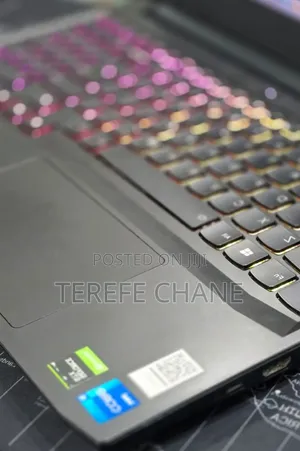 New Laptop Lenovo IdeaPad Z575 8GB Intel Core i5 SSD 512GB