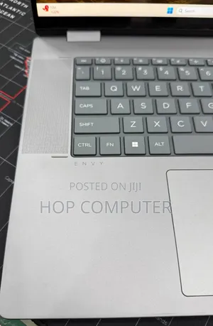 New Laptop HP Envy x360 16GB AMD Ryzen 7 SSD 512GB