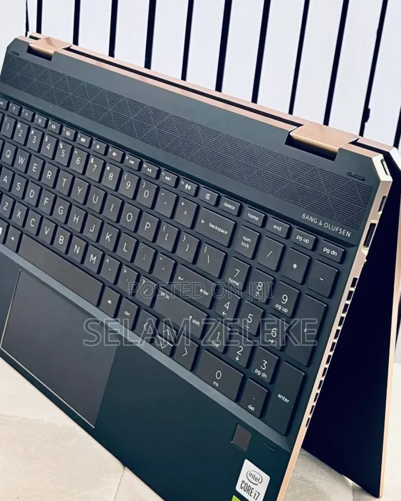 New Laptop HP Spectre 16GB Intel Core i7 SSD 1T