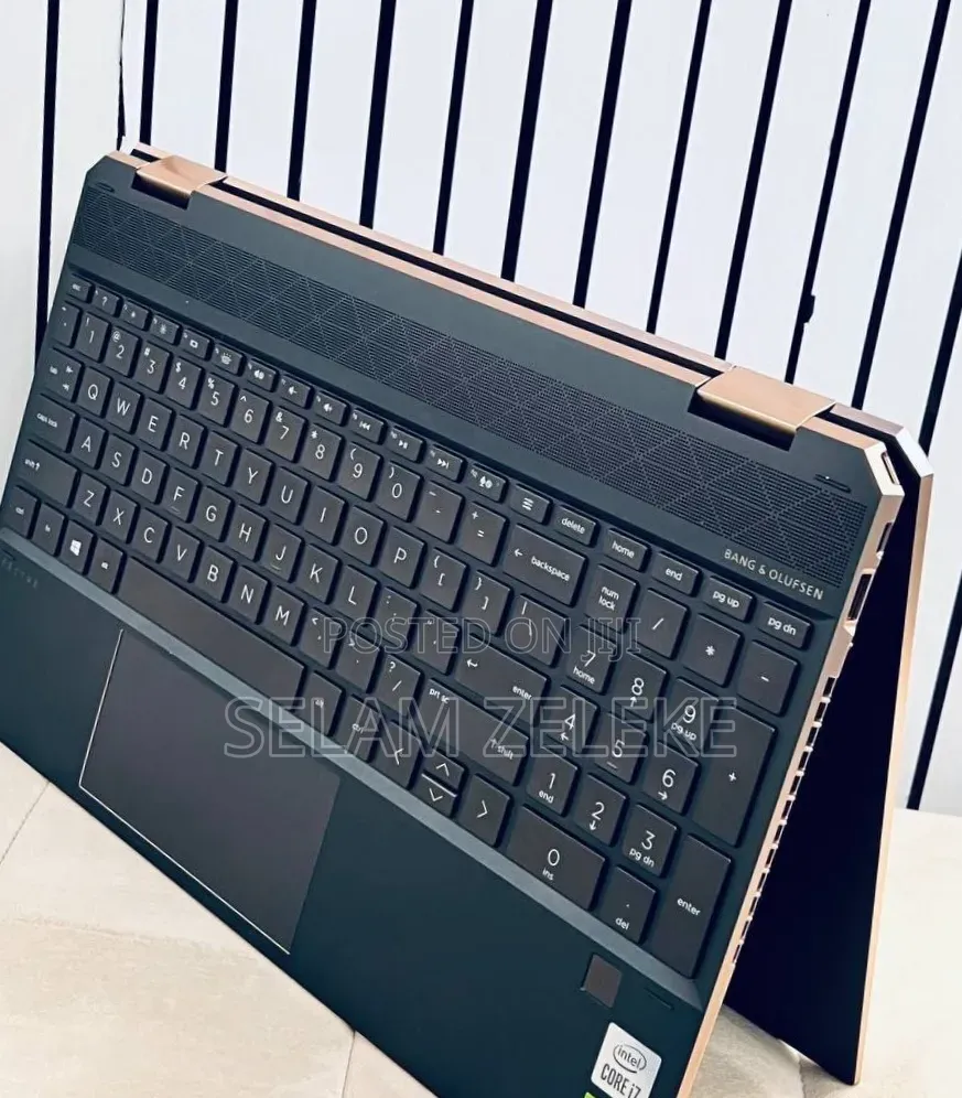 New Laptop HP Spectre 16GB Intel Core i7 SSD 1T