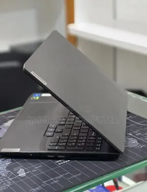 New Laptop Lenovo IdeaPad 320S 8GB Intel Core i5 SSD 512GB