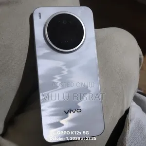 New Vivo Y600i 256 GB Silver