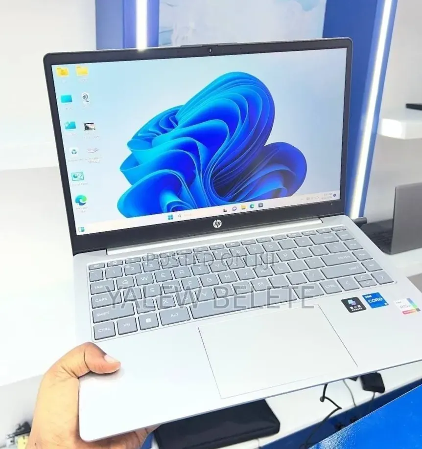 New Laptop HP Stream Notebook 16GB Intel Core i5 SSD 1T