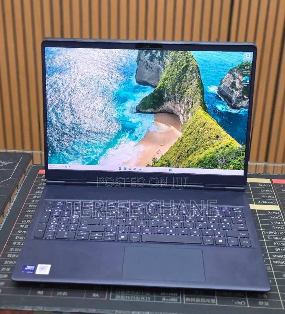 New Laptop Dell Alienware Aurora 16 16GB Intel Core Ultra 7 SSD 1T