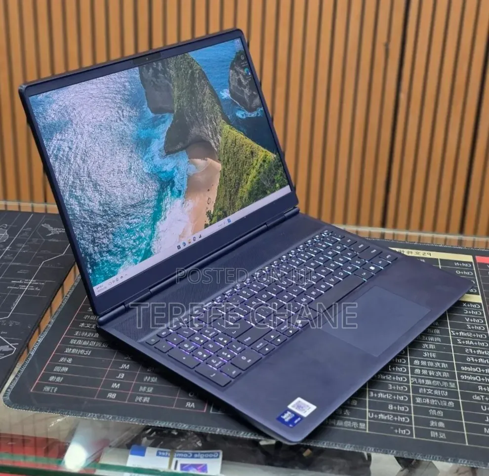 New Laptop Dell Alienware Aurora 16 16GB Intel Core Ultra 7 SSD 1T