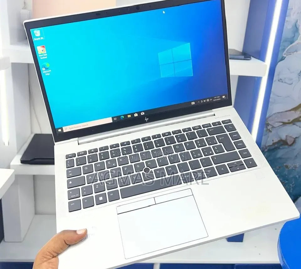 New Laptop HP EliteBook 845 G8 16GB AMD Ryzen 5 SSD 512GB