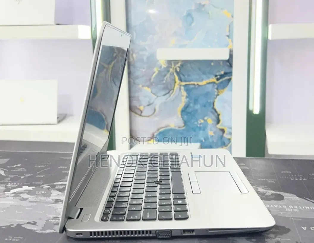 New Laptop HP EliteBook 840 8GB Intel Core i7 SSD 256GB
