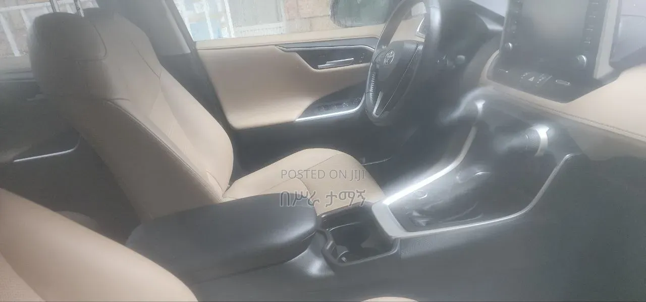 Toyota RAV4 Adventure AWD 2020 Gray