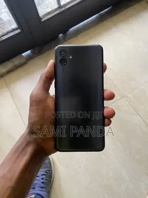 New Samsung Galaxy A04 64 GB Black
