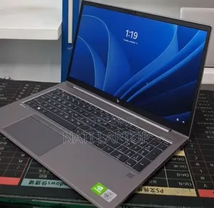 New Laptop HP ZBook Firefly 15 G7 16GB Intel Core i7 SSD 512GB