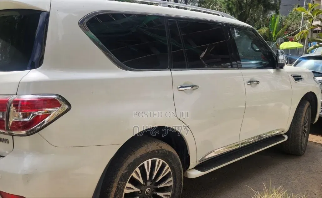 Nissan Patrol 2018 White