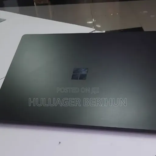 New Laptop Microsoft Surface Laptop 5 16GB Intel Core i5 SSD 256GB