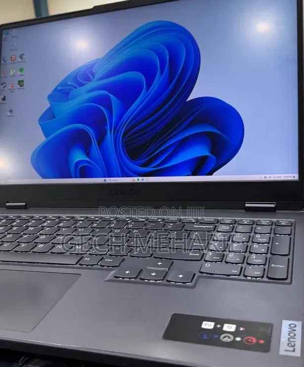 New Laptop Lenovo Legion 5 16GB AMD Ryzen 7 SSD 1T