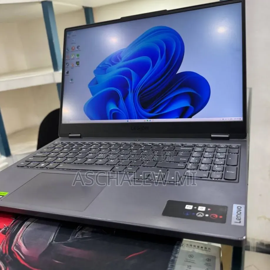 New Laptop Lenovo Legion 5 16GB AMD Ryzen 7 SSD 1T