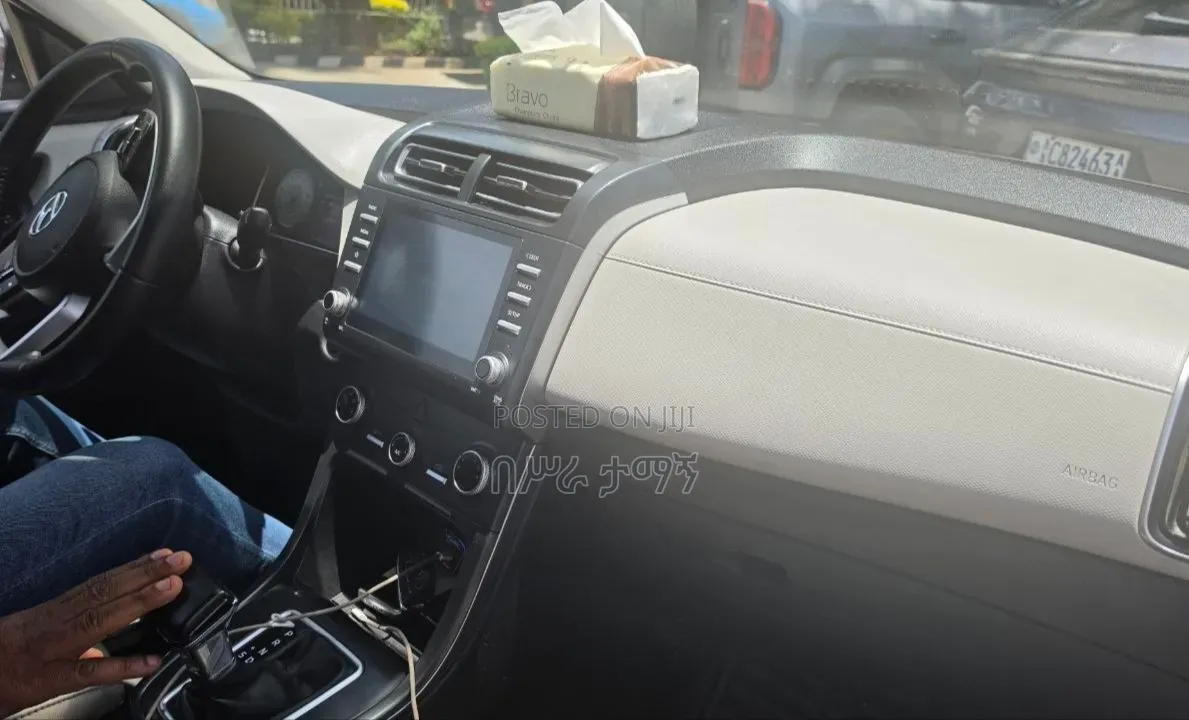 Hyundai Creta 2023 Gray
