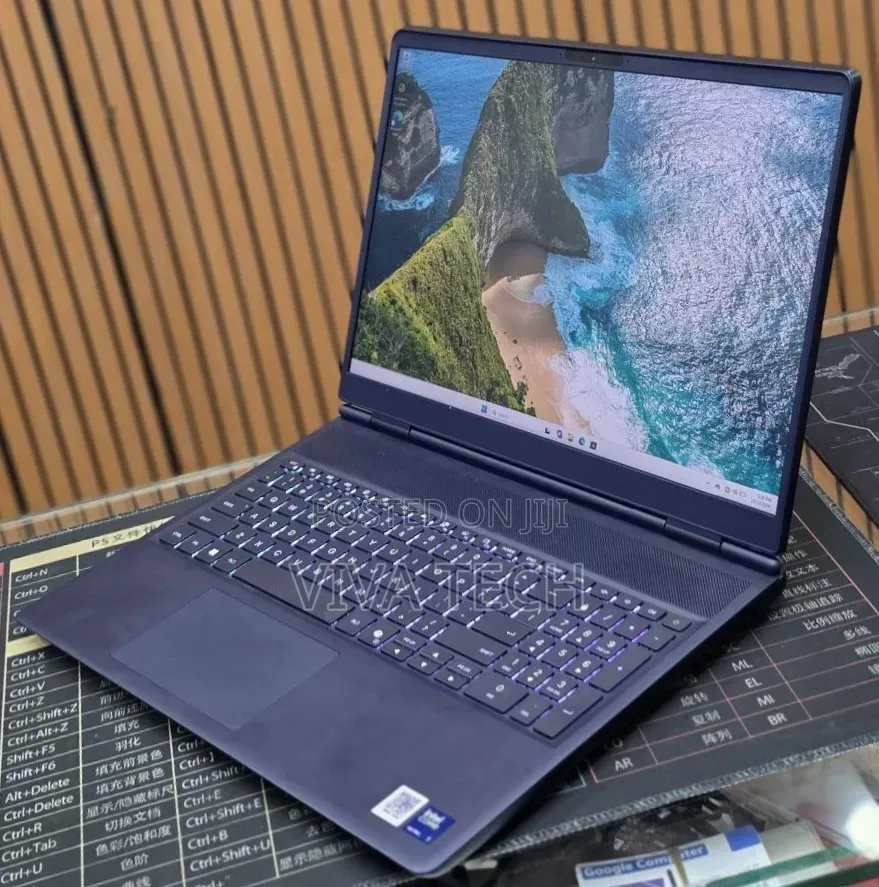 New Laptop Dell Alienware Aurora 16 16GB Intel Core Ultra 7 SSD 512GB