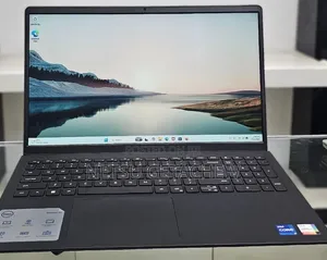 New Laptop Dell Inspiron 15 16GB Intel Core i7 SSD 512GB