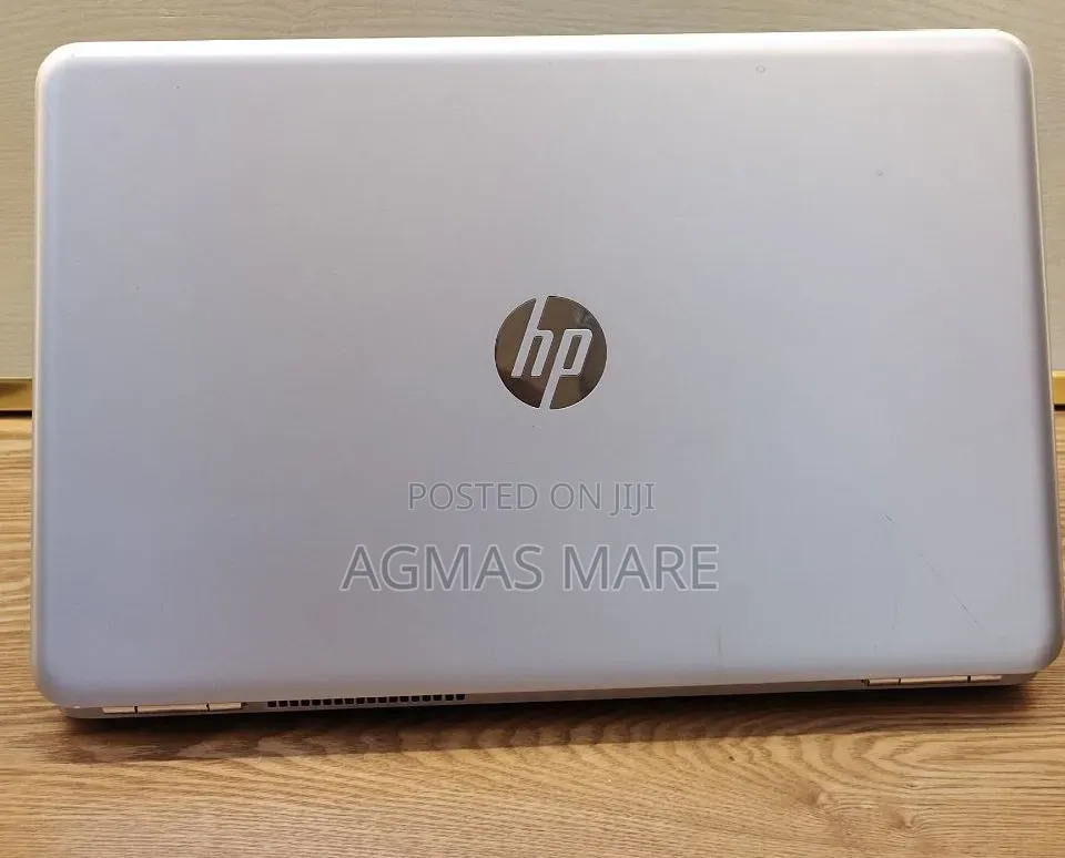 New Laptop HP Pavilion 15 8GB Intel Core i5 SSD 256GB