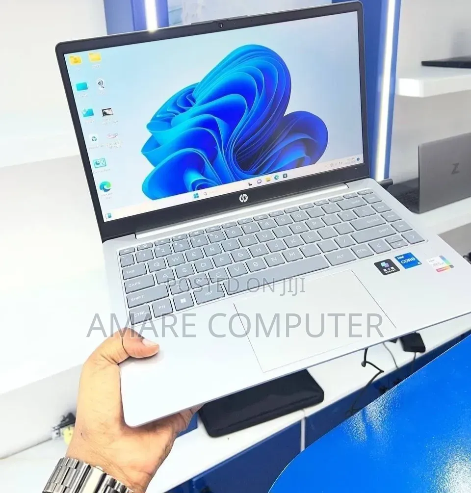 New Laptop HP Stream Notebook 16GB Intel Core i5 SSD 1T