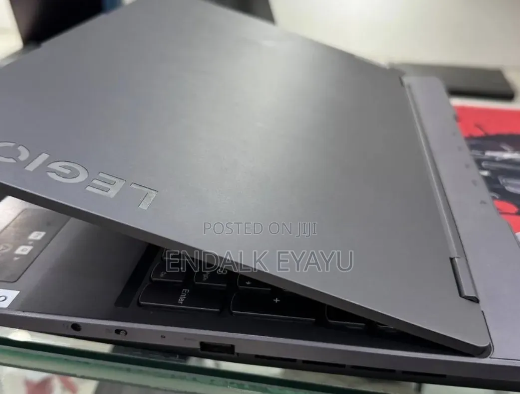 New Laptop Lenovo Legion 5 16GB AMD Ryzen 7 SSD 1T
