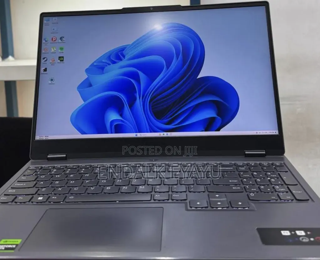 New Laptop Lenovo Legion 5 16GB AMD Ryzen 7 SSD 1T