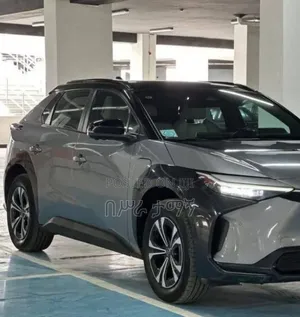Toyota bZ4X 71.4 kWh AWD 2023 Silver
