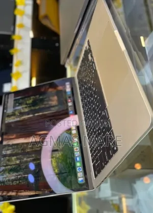 New Laptop Apple MacBook Air 2025 M4 16GB Apple M4 SSD 512GB